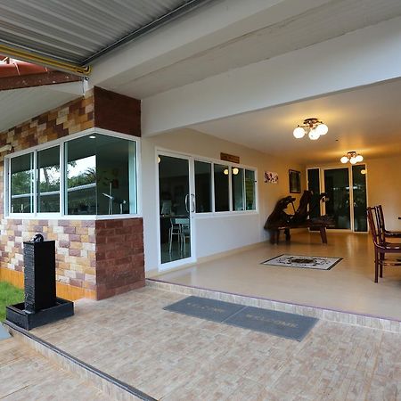 Baan Bangrak Residence Trang Buitenkant foto