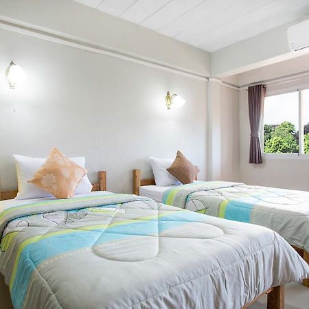 Baan Bangrak Residence Trang Buitenkant foto