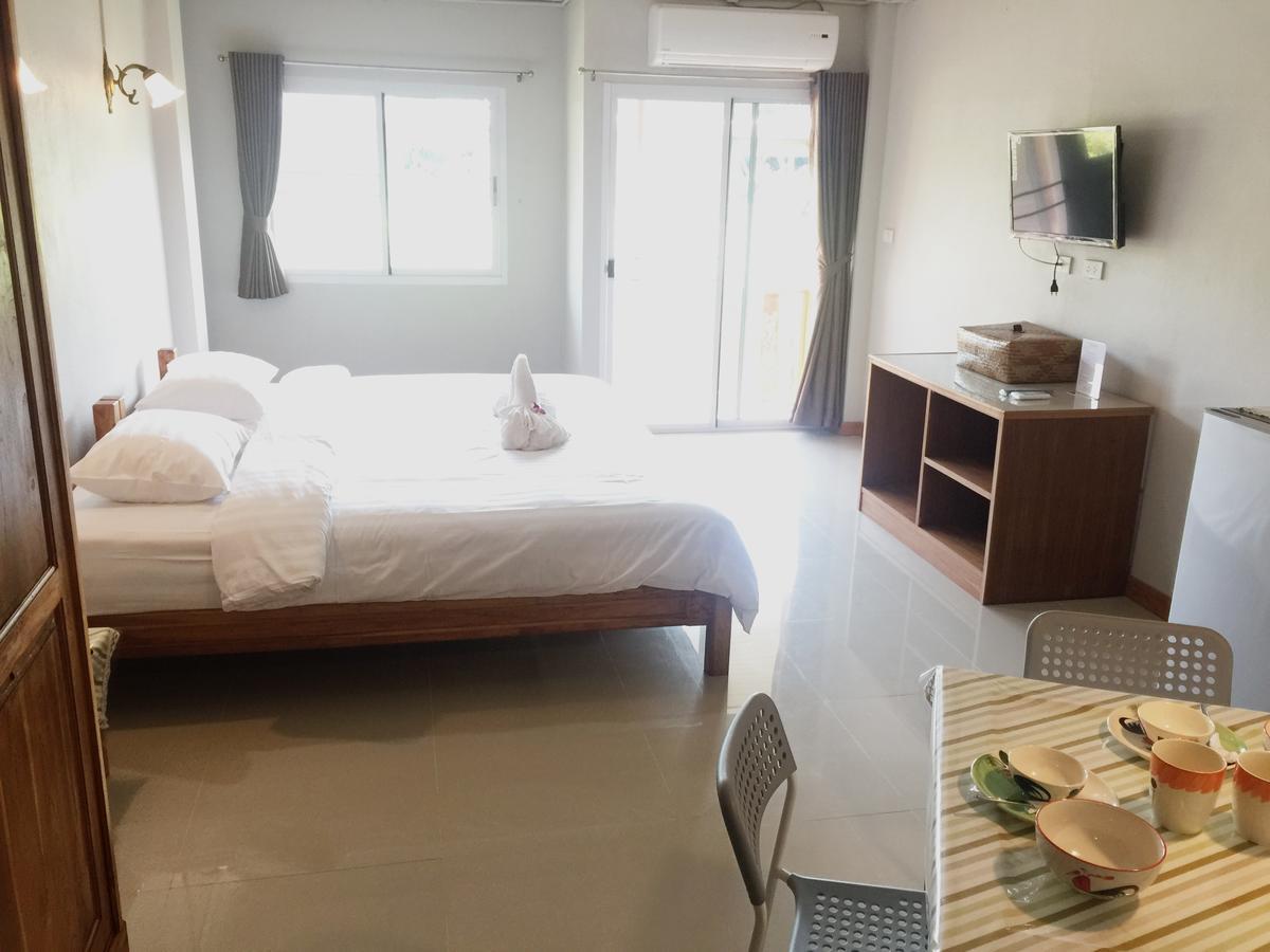Baan Bangrak Residence Trang Buitenkant foto
