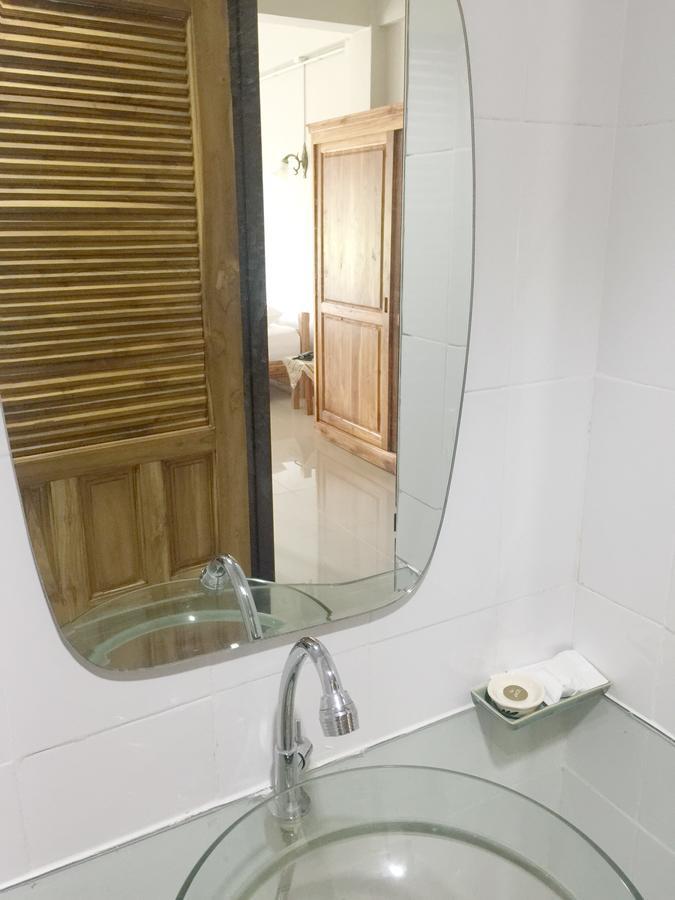 Baan Bangrak Residence Trang Buitenkant foto