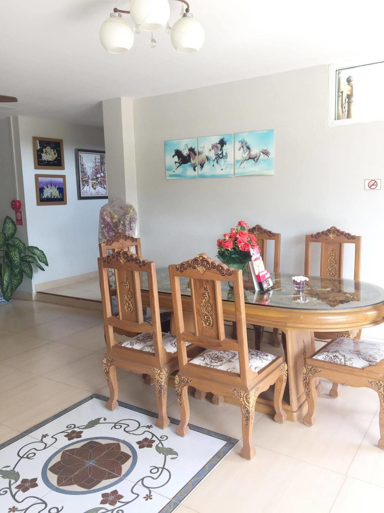 Baan Bangrak Residence Trang Buitenkant foto
