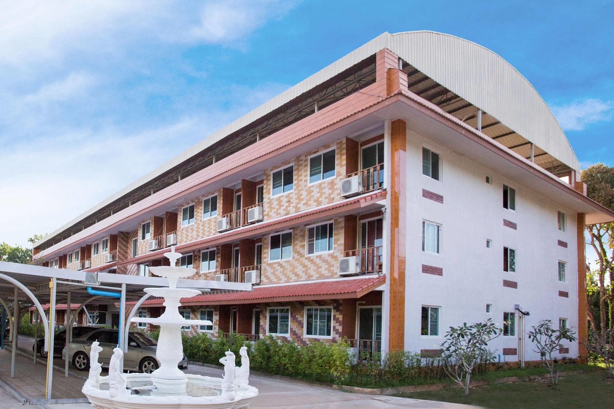 Baan Bangrak Residence Trang Buitenkant foto